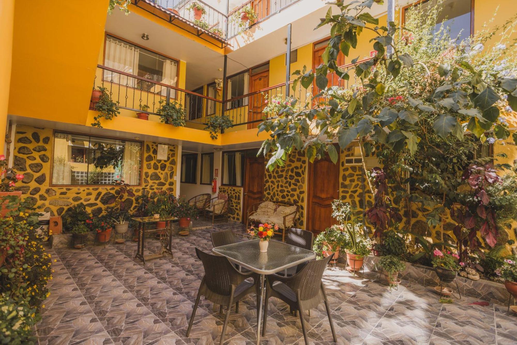 Intitambo Hotel โอยานไตตามโบ ภายนอก รูปภาพ